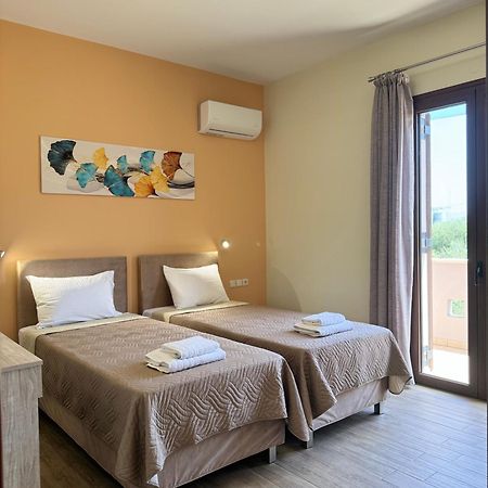 Villa Saint George Maroulás エクステリア 写真