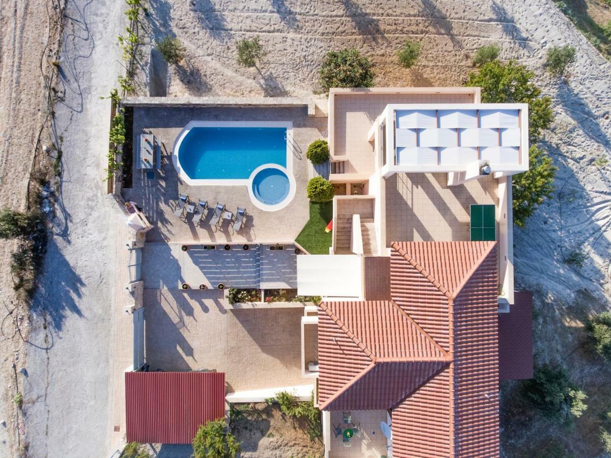 Villa Saint George Maroulás エクステリア 写真